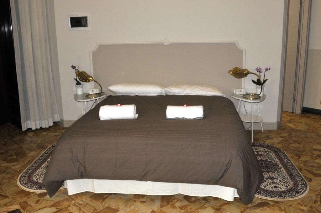 Alibrandi Palace Civitavecchia Rom bilde