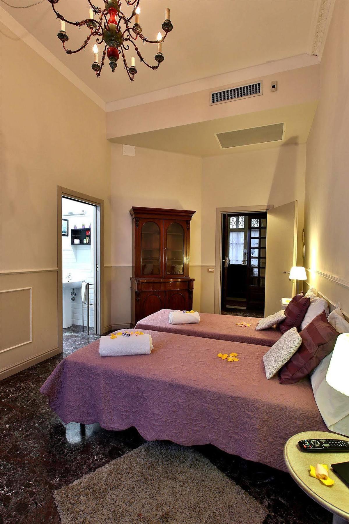 Alibrandi Palace Civitavecchia Eksteriør bilde